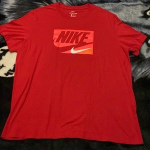 Men’s Nike Red T-Shirt